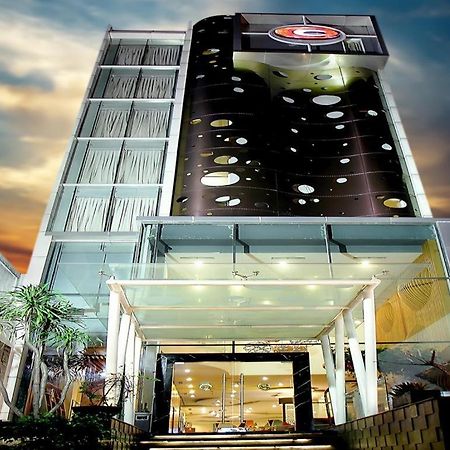 Clay Hotel Jakarta Exterior foto