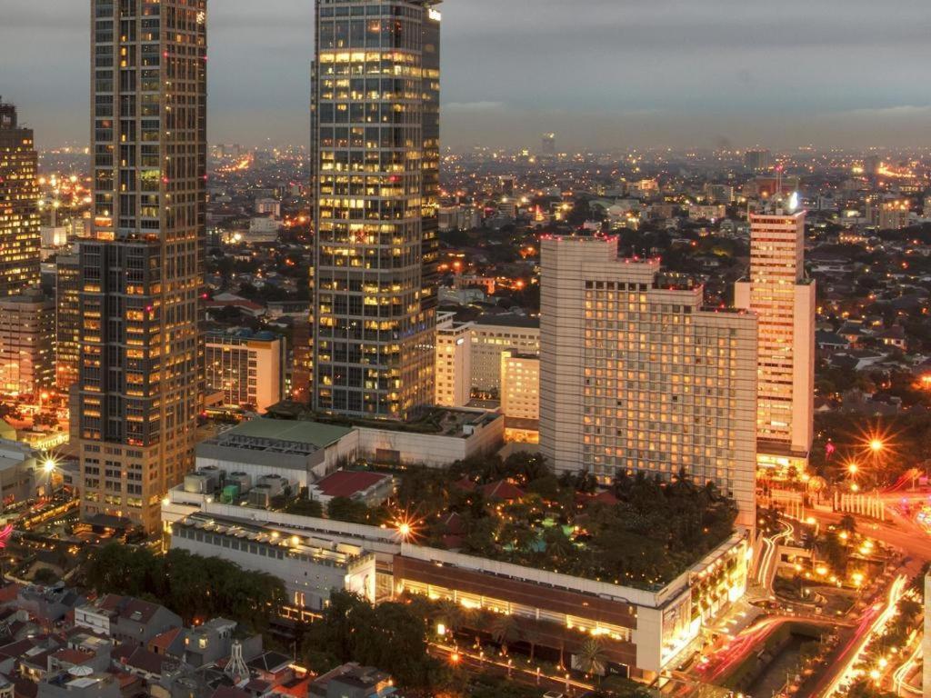 Clay Hotel Jakarta Exterior foto